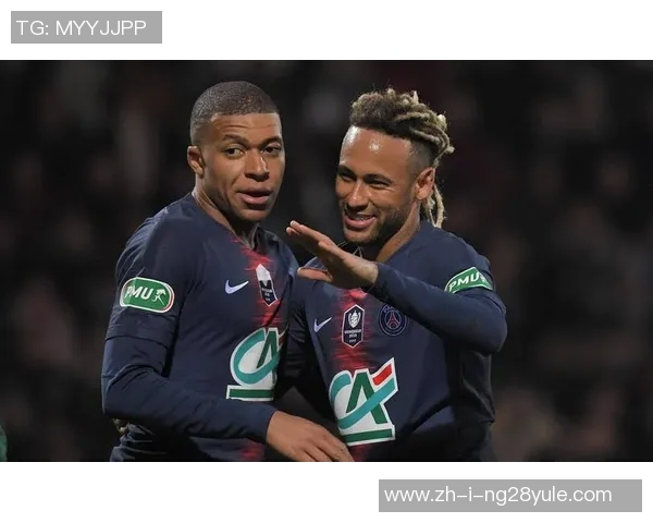 四大足球巨星各自传奇与巅峰时刻揭秘：梅西C罗贝尔内马尔如何书写足球历史